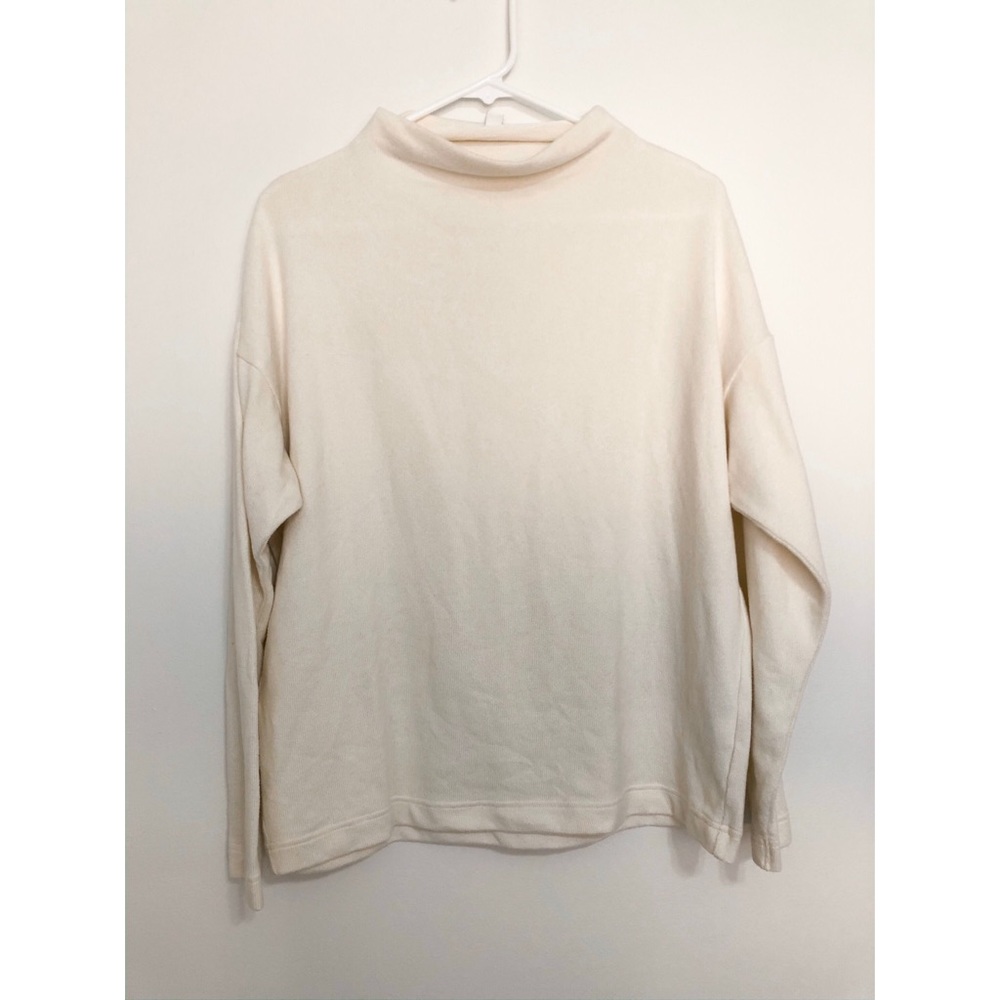 Uniqlo Soft White Turtleneck Sweater